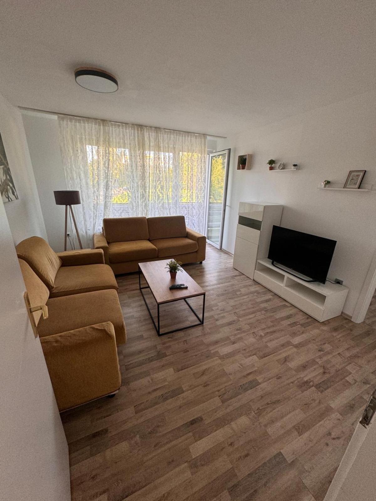 Auepark 2 Apartment